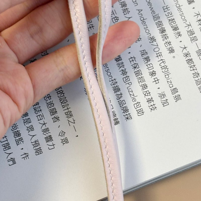 ::HERMES:: Rodeo 奶昔白小馬 x 棕色 拼接淡粉色 吊飾-9