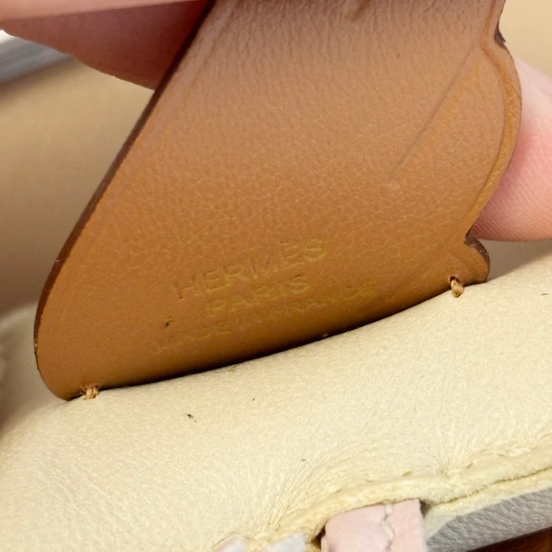 ::HERMES:: Rodeo 奶昔白小馬 x 棕色 拼接淡粉色 吊飾-14