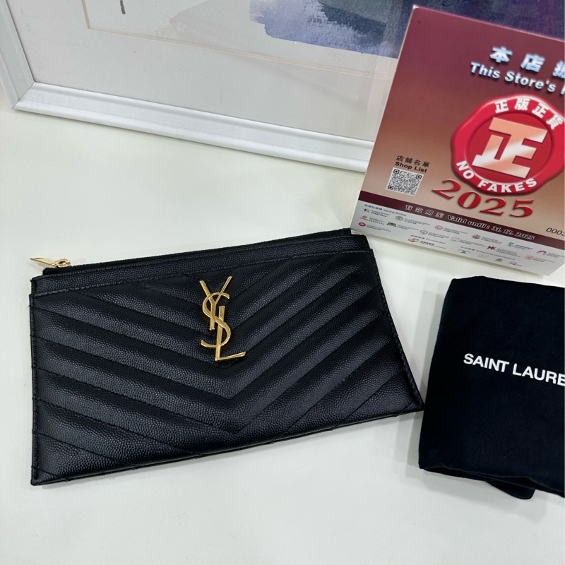 ysl 聖羅蘭 黑金魚子醬V紋拉鍊手拿包 皮夾 底長約21厘米-0