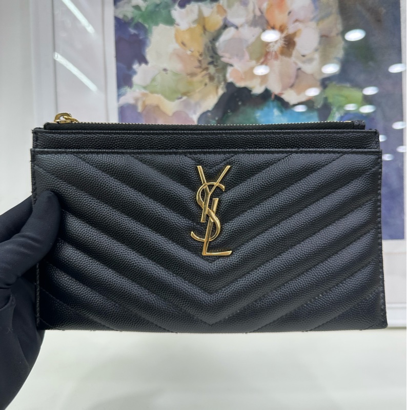 ysl 聖羅蘭 黑金魚子醬V紋拉鍊手拿包 皮夾 底長約21厘米-1