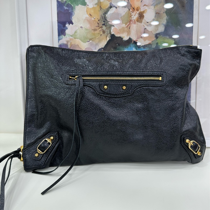 BALENCIAGA巴黎世家機車包手拿包-7