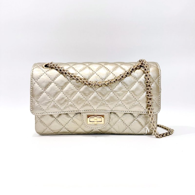 Chanel 香檳金菱格淡金釦小號2.55口蓋包/A37586-0