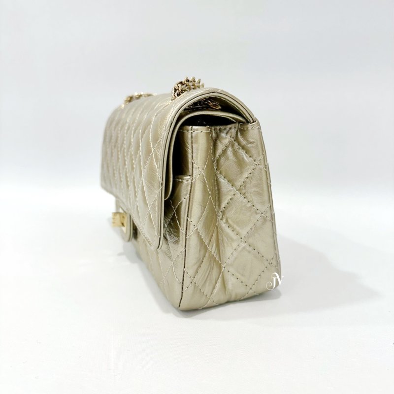 Chanel 香檳金菱格淡金釦小號2.55口蓋包/A37586-1