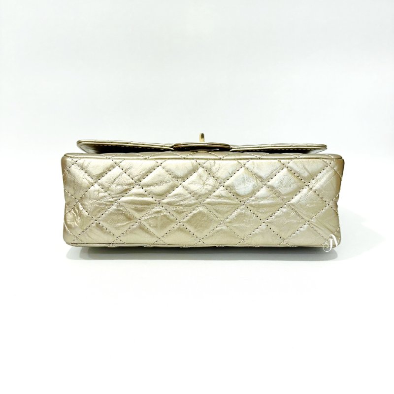 Chanel 香檳金菱格淡金釦小號2.55口蓋包/A37586-4