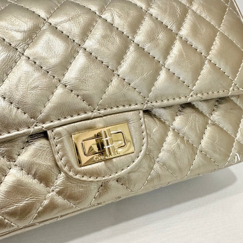 Chanel 香檳金菱格淡金釦小號2.55口蓋包/A37586-6