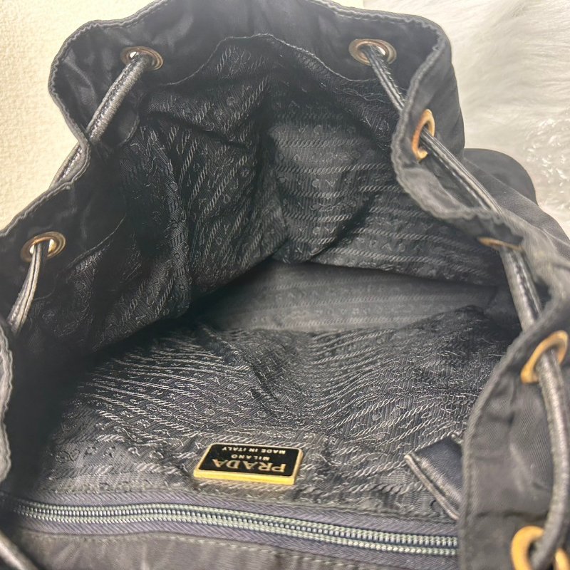 Prada皮穿鏈尼龍束口後背包-3