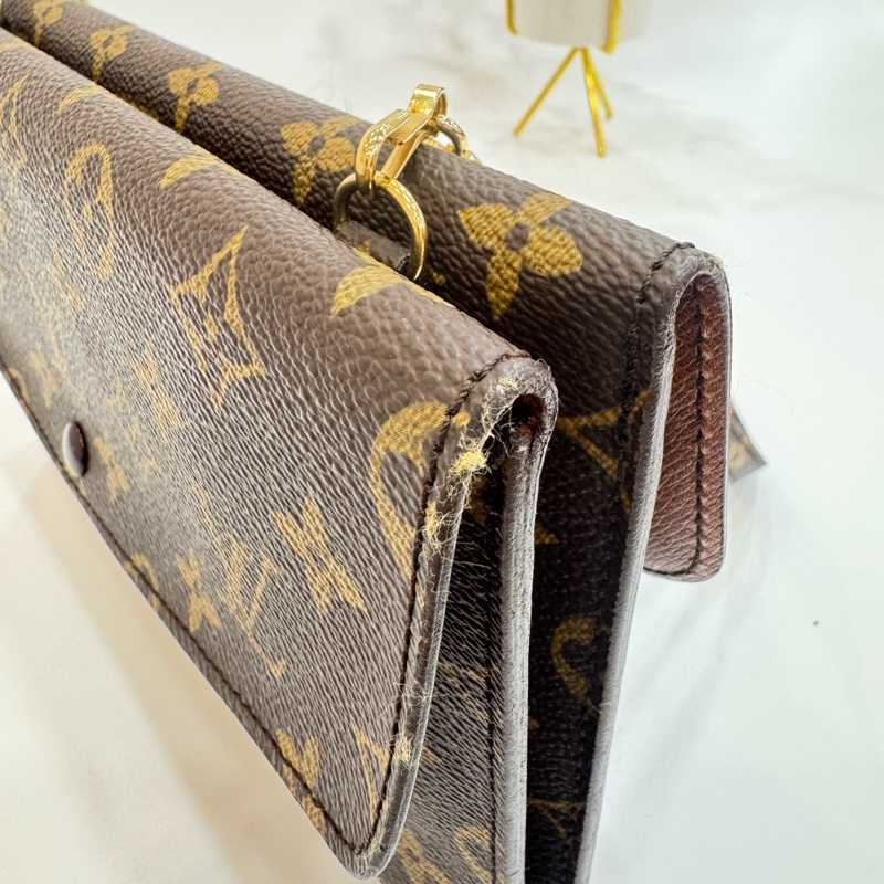 Louis Vuitton 雙面豆豆信封斜背包-13