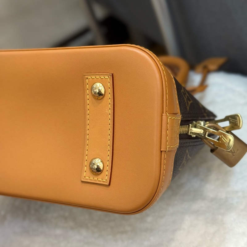 | 徽章限量款 🎖️｜Lv alma bb 貝殼包-5