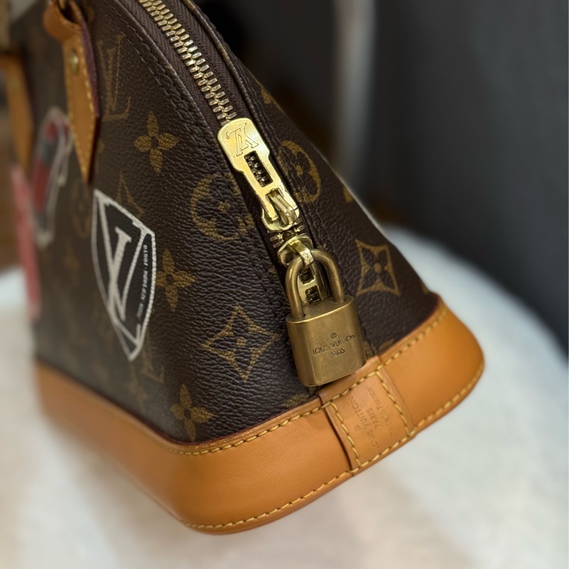 | 徽章限量款 🎖️｜Lv alma bb 貝殼包-10