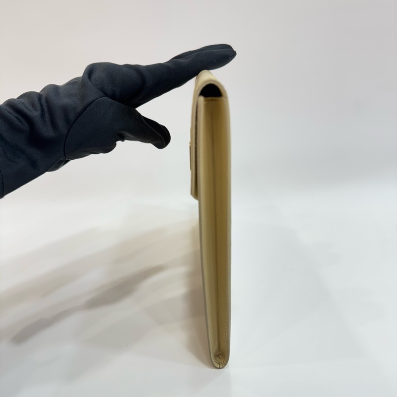 HERMES 奶白色牛皮鎖頭手拿包-5