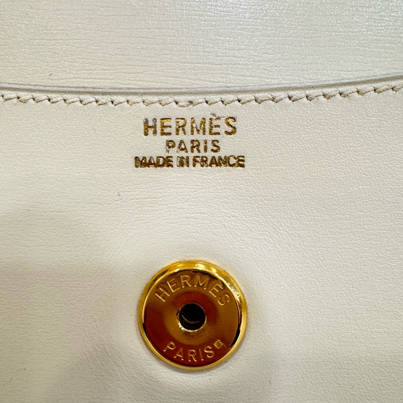 HERMES 奶白色牛皮鎖頭手拿包-14
