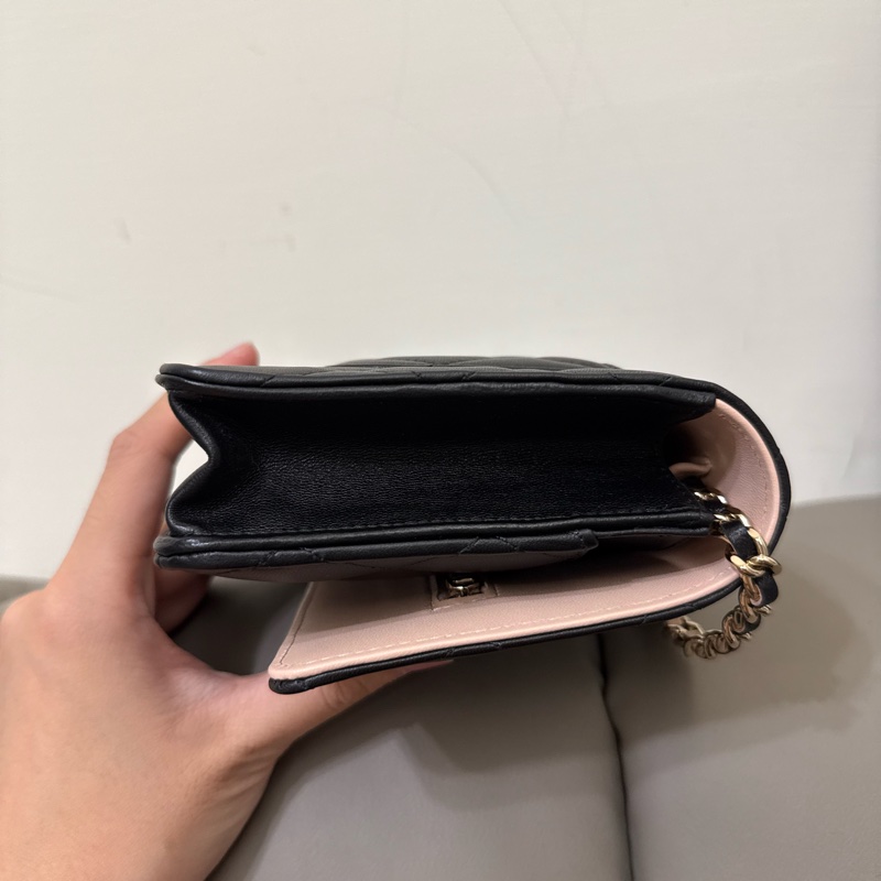 CHANEL 小羊皮 WOC 粉/黑 附零錢包❤️-11