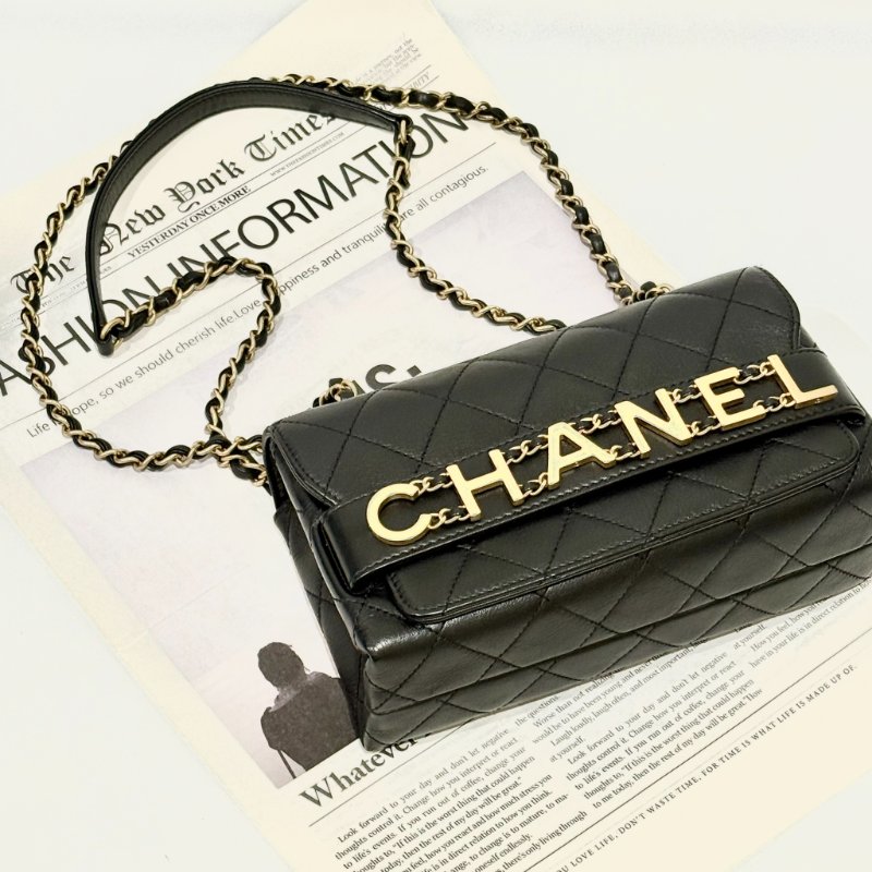 CHANEL - 黑金牛皮字母側背包-1
