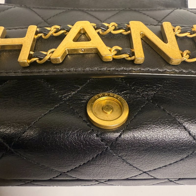 CHANEL - 黑金牛皮字母側背包-17