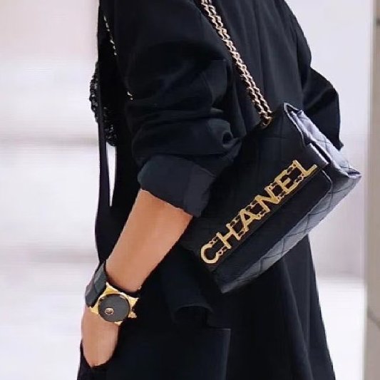 CHANEL - 黑金牛皮字母側背包-0