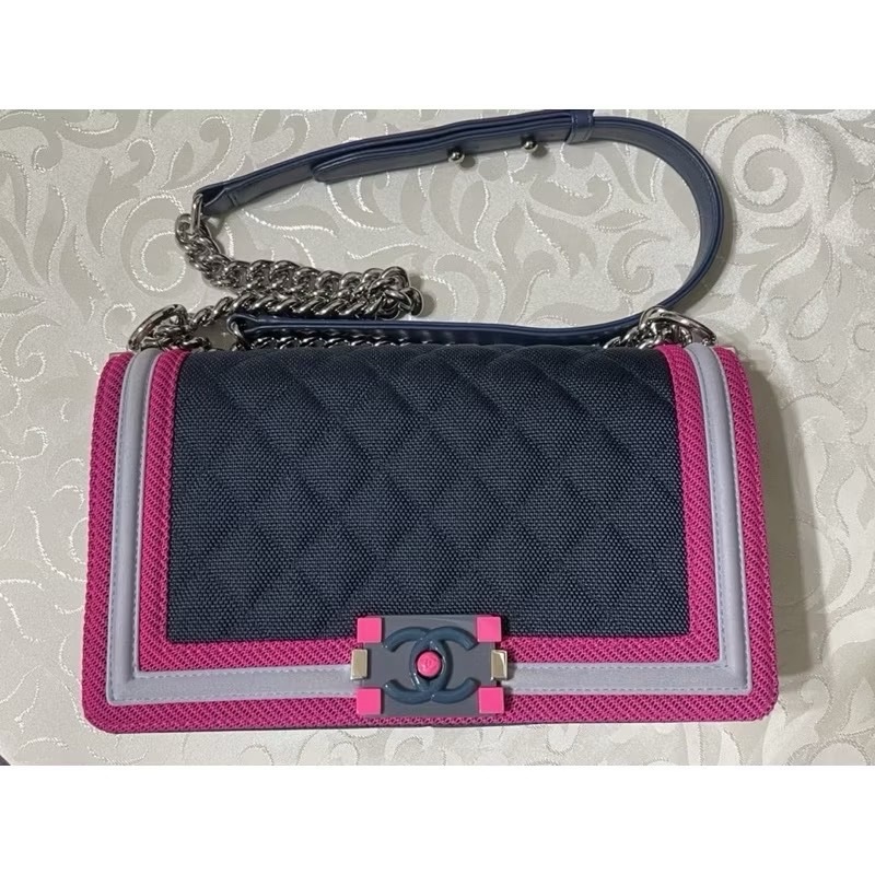 Chanel boy布面包-1