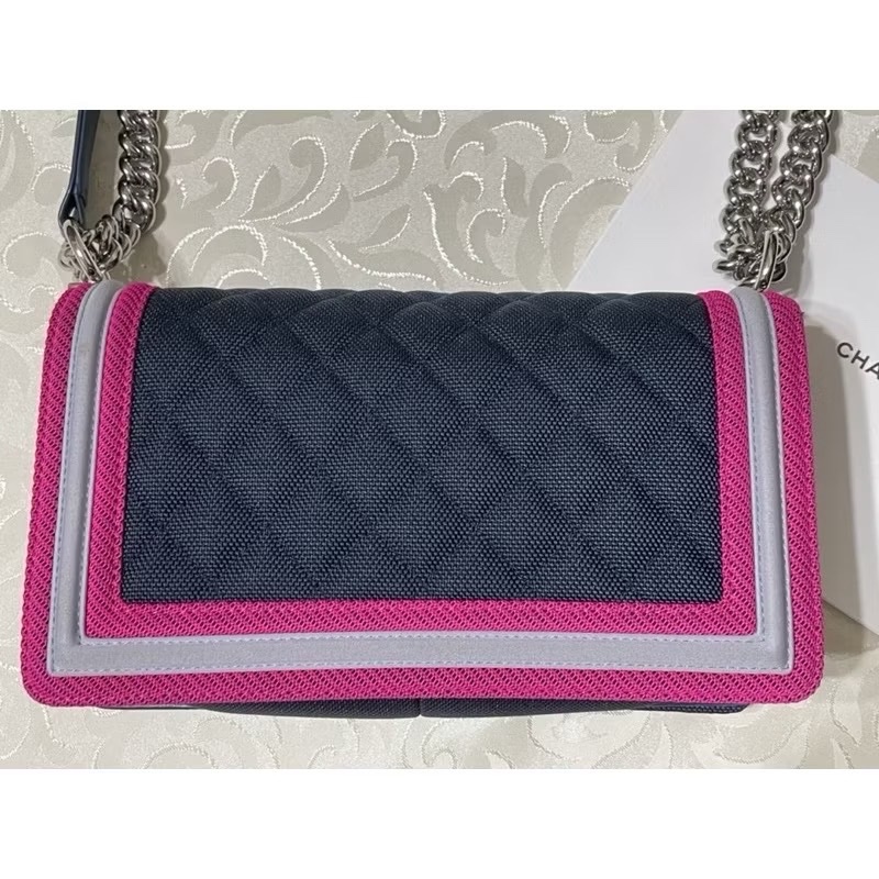 Chanel boy布面包-6