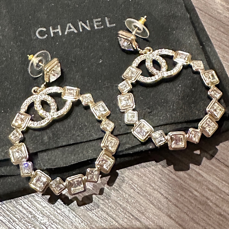 Chanel 不規則造型超閃大圓耳環-3