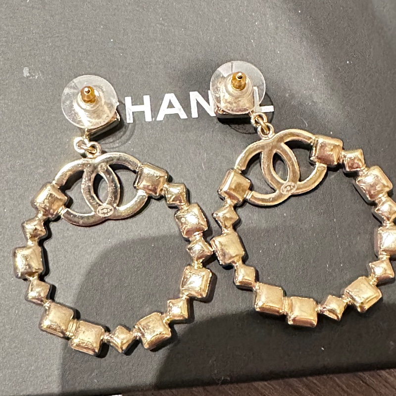 Chanel 不規則造型超閃大圓耳環-6