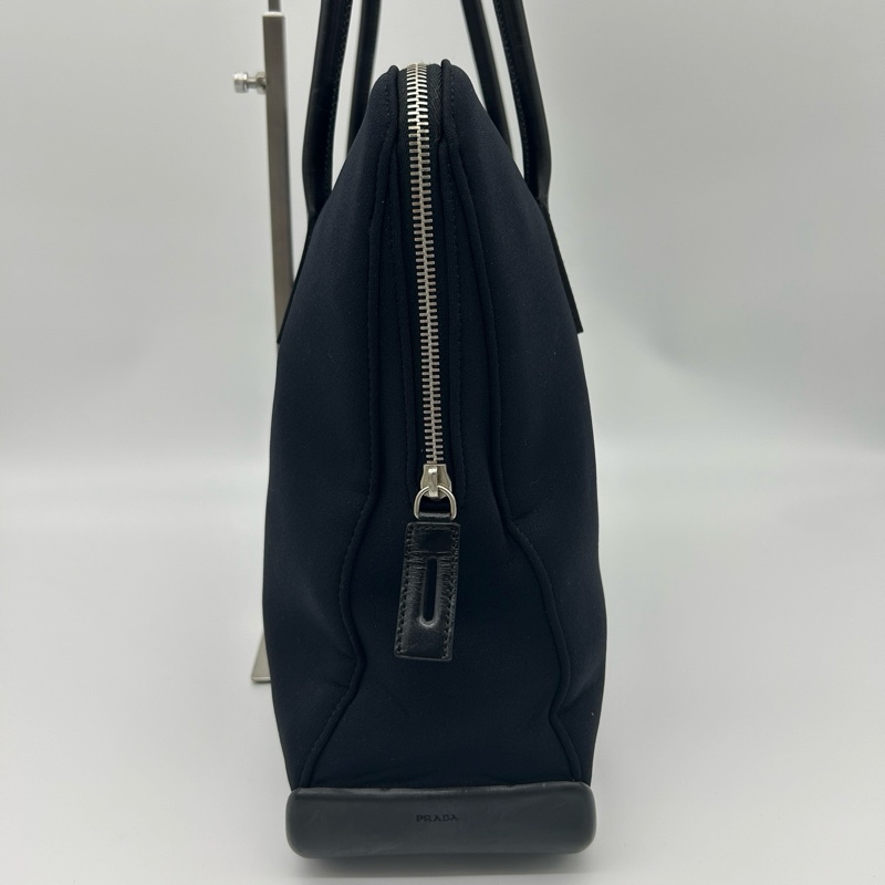「JL精品代購」9新 Prada棉拼皮黑銀大托特包-3