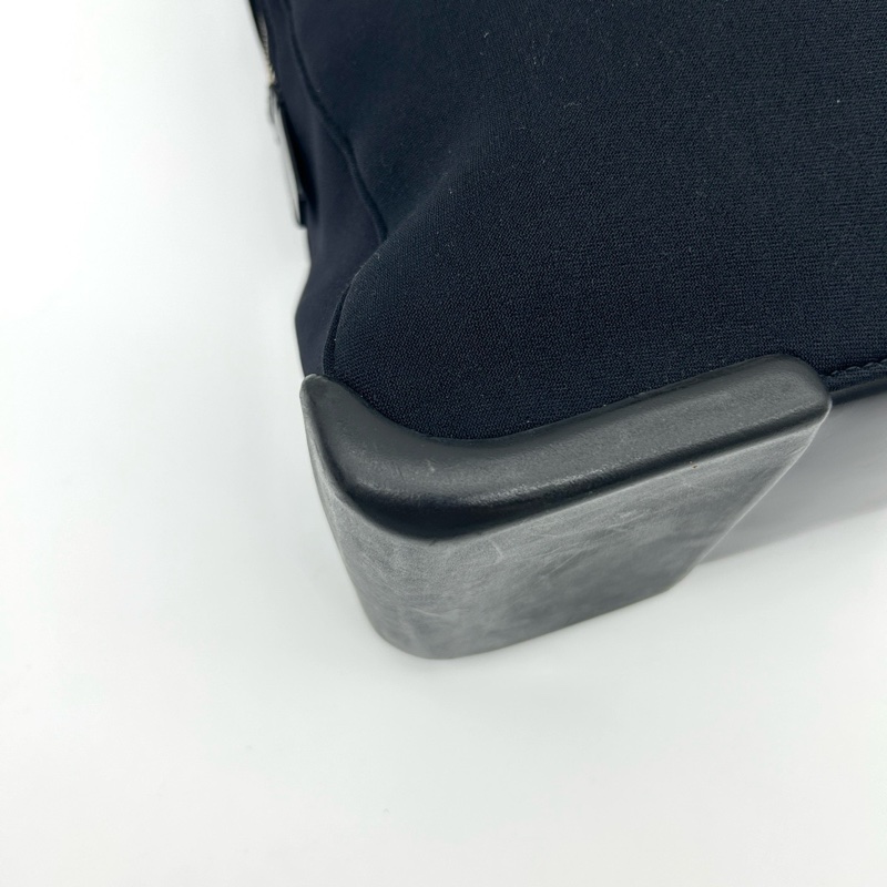 「JL精品代購」9新 Prada棉拼皮黑銀大托特包-6