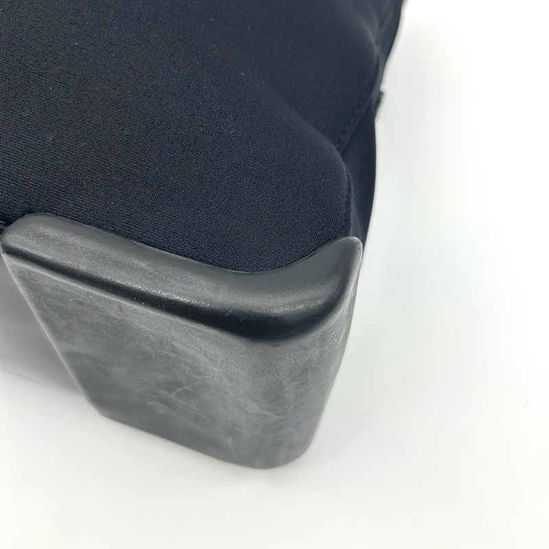 「JL精品代購」9新 Prada棉拼皮黑銀大托特包-8