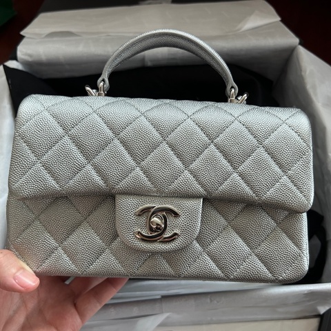 🪩 極難購入 Chanel classic flap mini handle 霧銀 荔枝牛皮 全新品