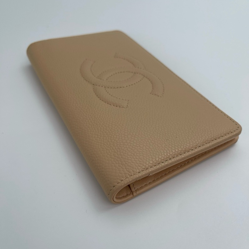 「JL精品代購」香奈兒奶茶色牛皮外縫雙c二折長夾-6