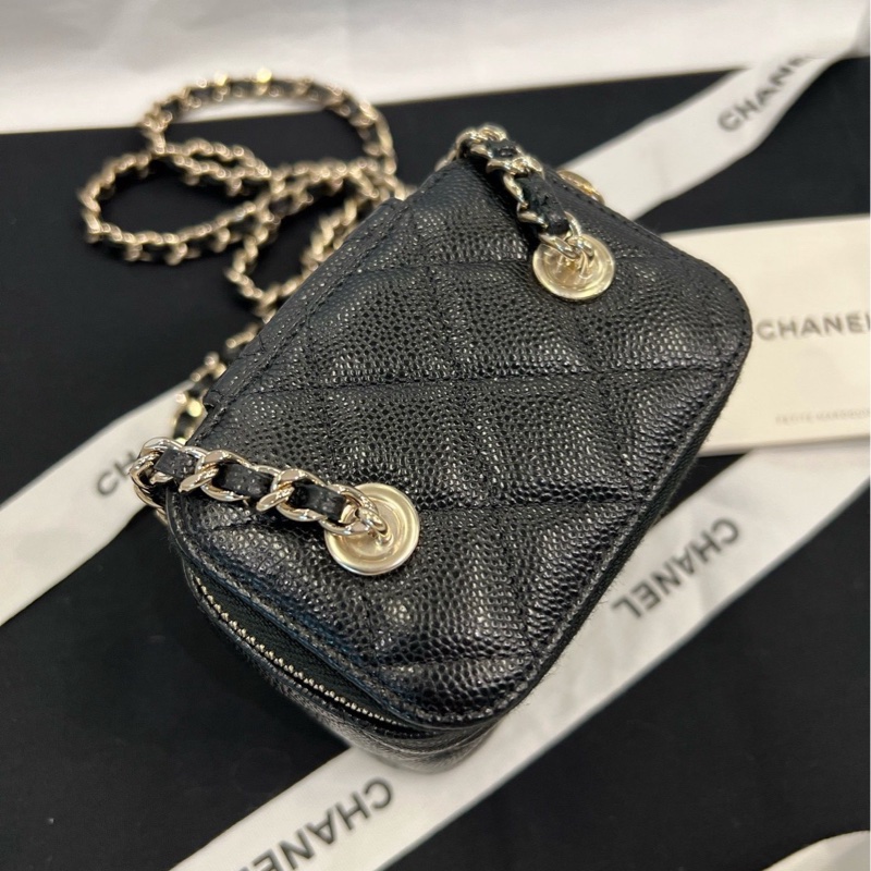 香奈兒 Chanel 24s 小盒子 黑色 金扣 荔枝牛皮 化妝包 鏡子包-1