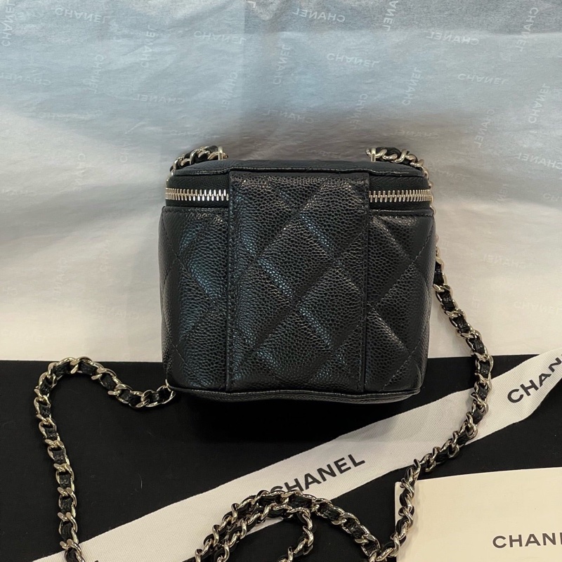 香奈兒 Chanel 24s 小盒子 黑色 金扣 荔枝牛皮 化妝包 鏡子包-2