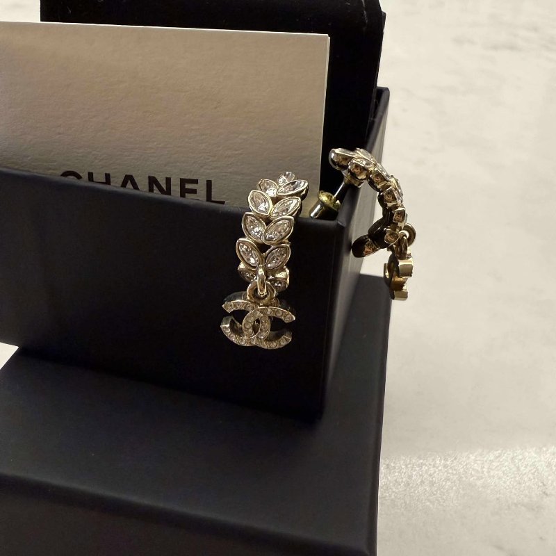 Chanel水鑽耳環-1