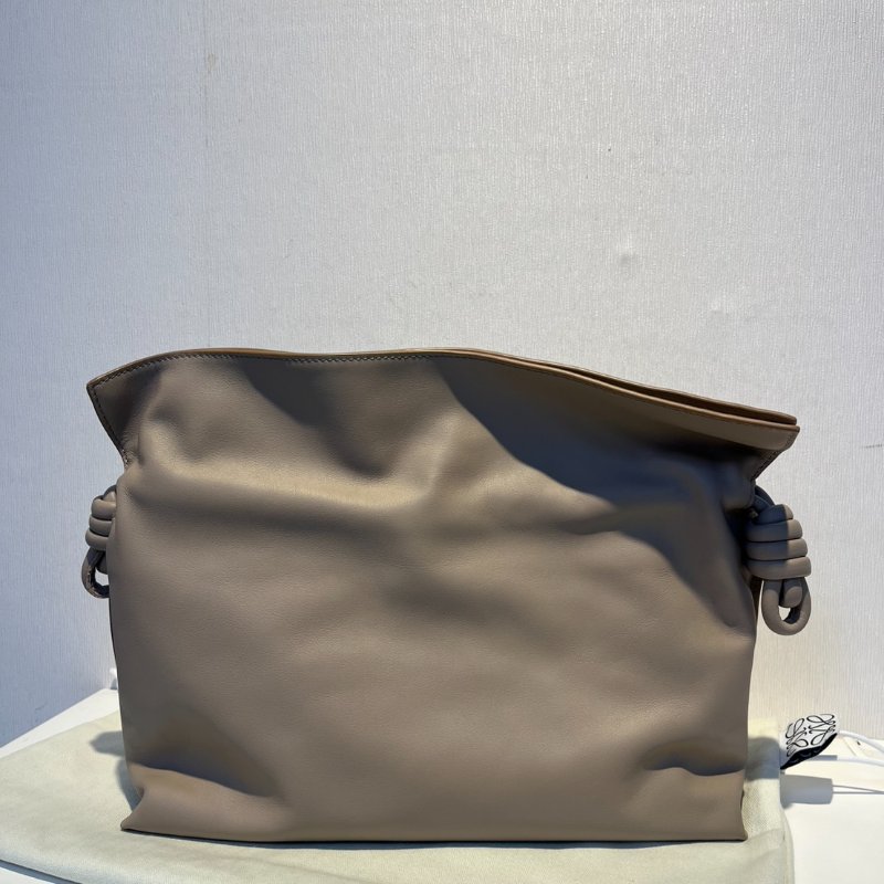 【LOEWE 羅威】Flamenco Clutch 中款 納帕小牛皮 手拿包 肩背包 斜背包 沙色-8
