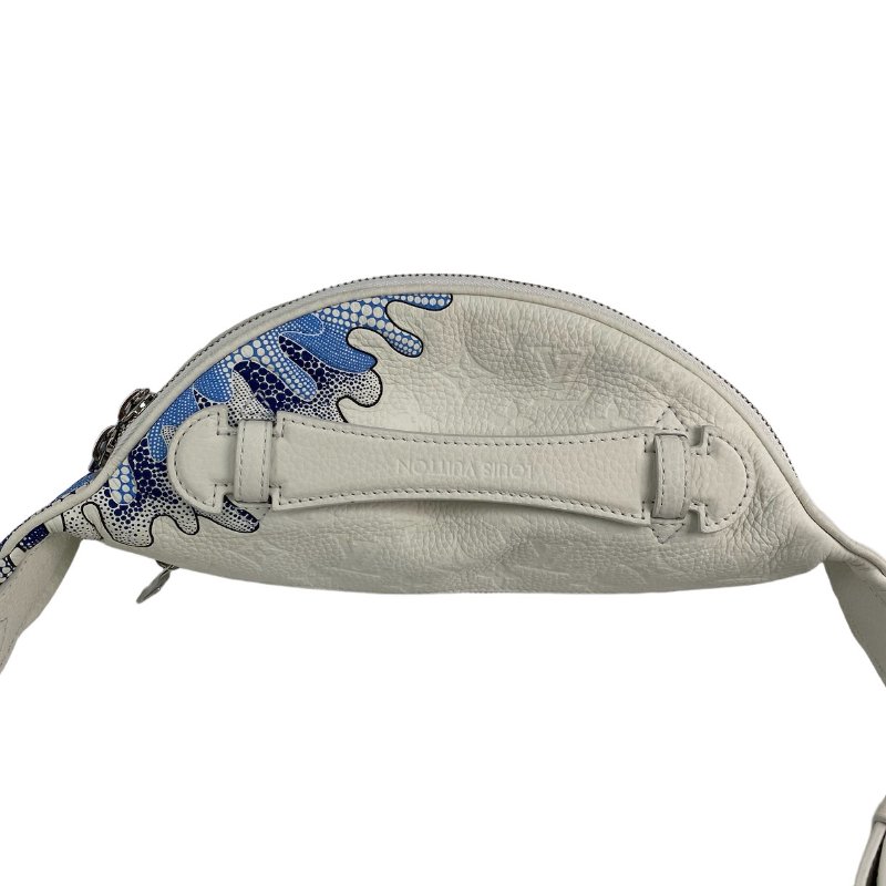 △ Louis Vuitton 路易威登 White Calfskin Monogram LV x YK Maxi Bum Bag M21680 白色小牛皮經典老花草間彌生聯名護心袋 - 257014599-5