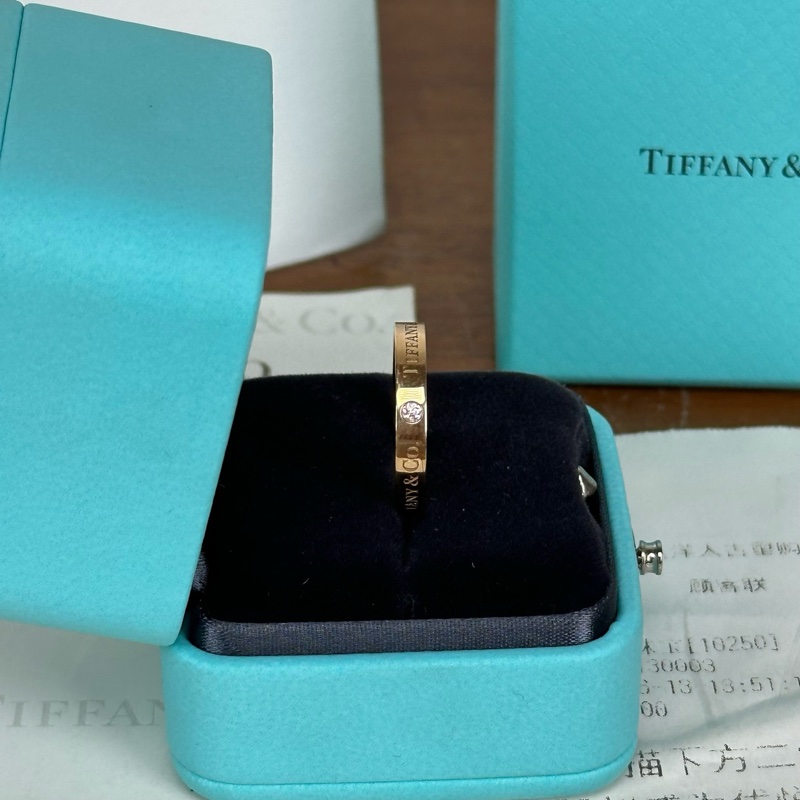 蒂芙尼Tiffany & Co系列寬版玫瑰金三鑽3鑽戒指歐碼50號 港碼11號-1