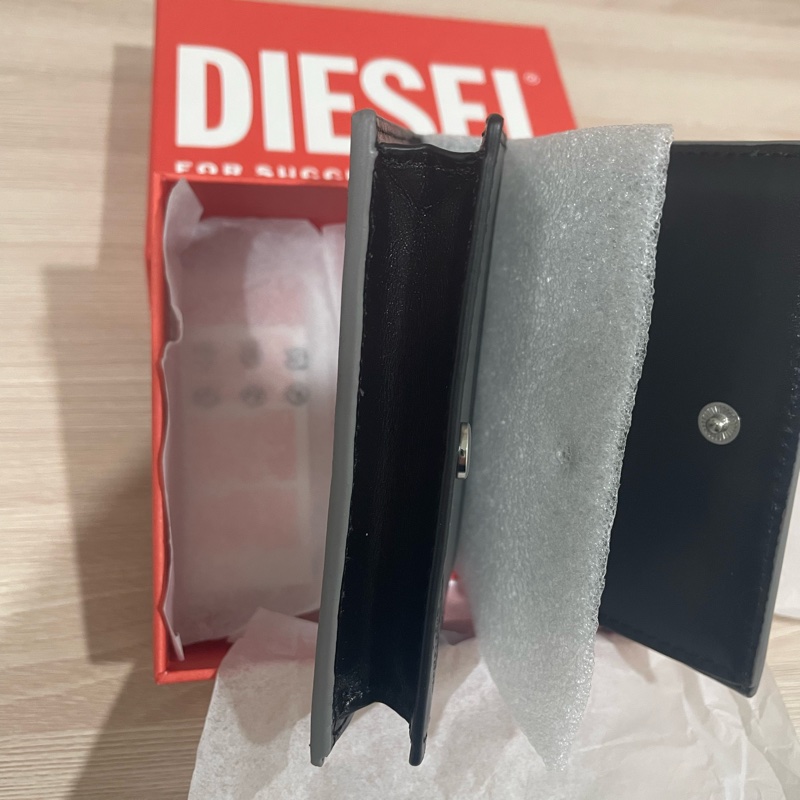 DIESEL 1DR_Bi Fold Iii 鏡面皮革雙折皮夾-12