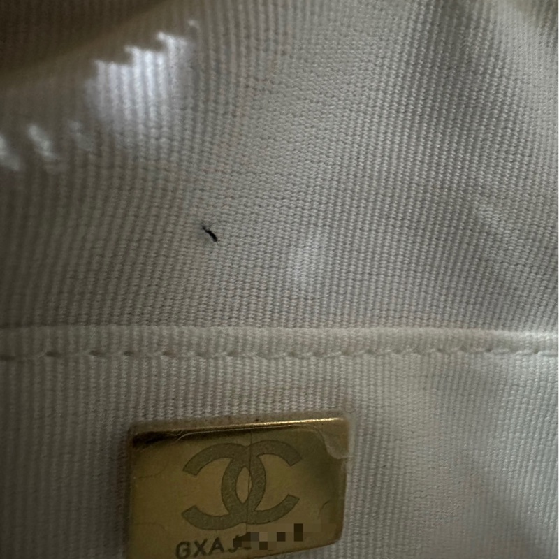 香奈兒Chanel 22C白色金扣雙口袋相機包又叫炸藥包-20