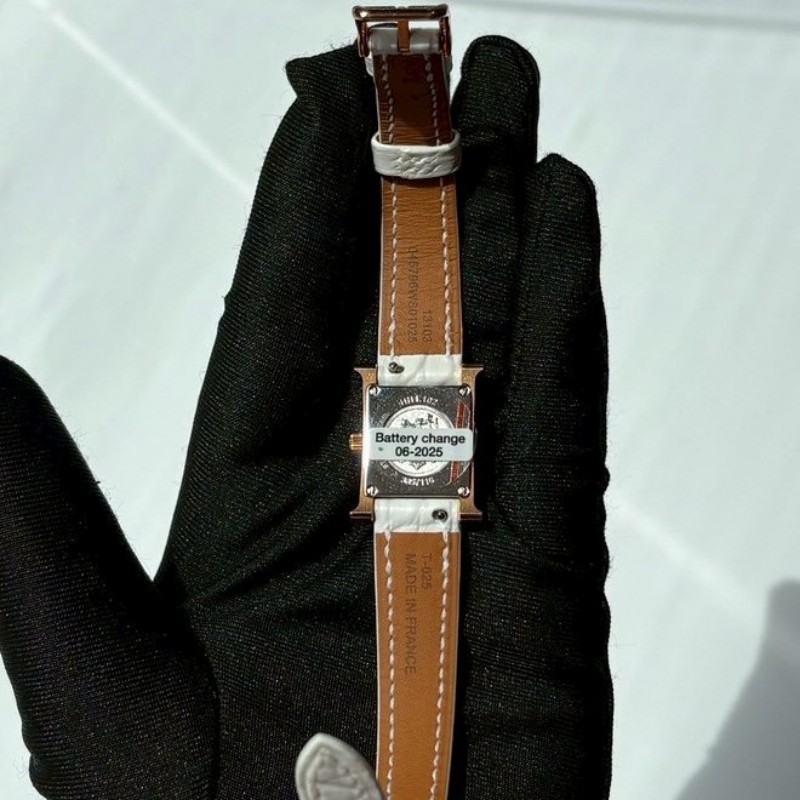 Hermes 白鱷魚錶帶金H面11點鑽女錶-2