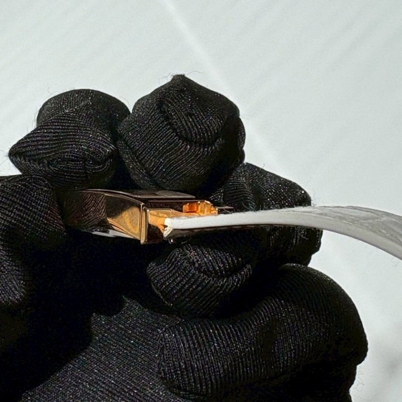 Hermes 白鱷魚錶帶金H面11點鑽女錶-11