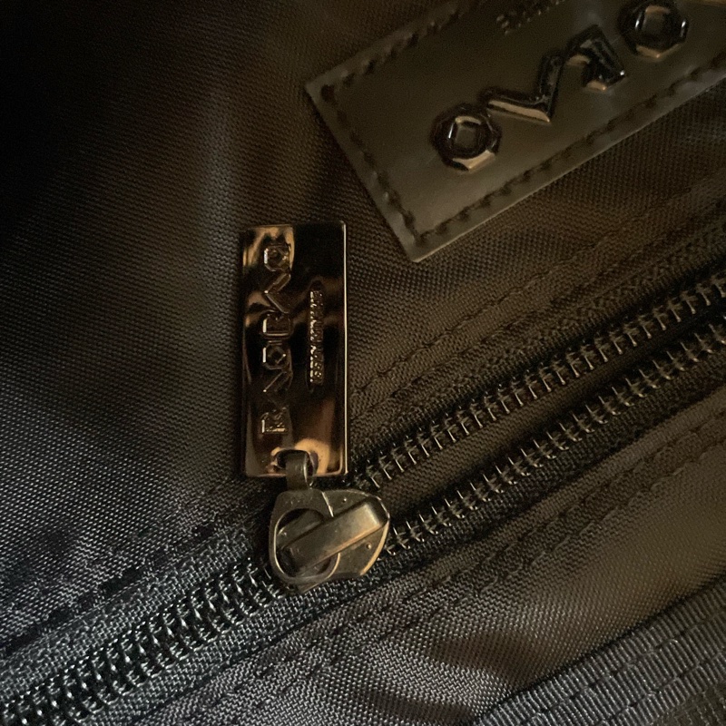 ISSEY MIYAKE 三宅一生 BAOBAO-10