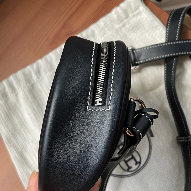 🌈Hermes🧡In the loop 豬鼻子腰包🧡黑色銀扣🌟98.5新🌟swift皮🌟-1