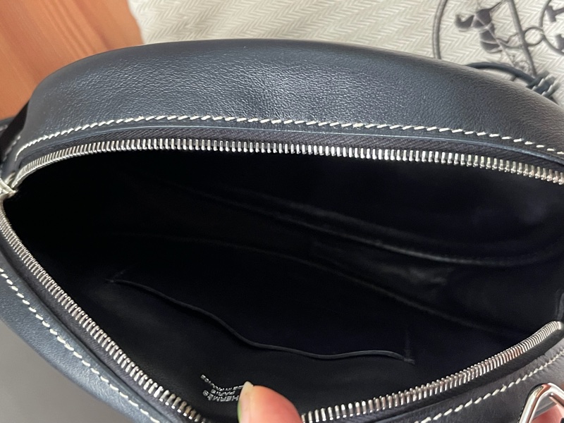 🌈Hermes🧡In the loop 豬鼻子腰包🧡黑色銀扣🌟98.5新🌟swift皮🌟-3