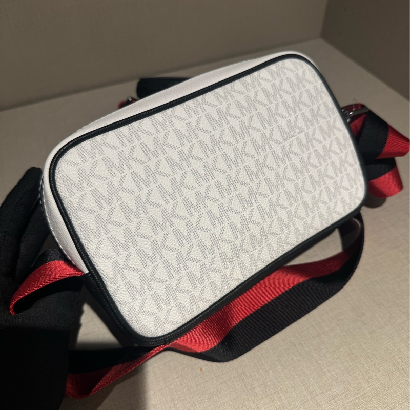 Michael Kors 斜背包-5