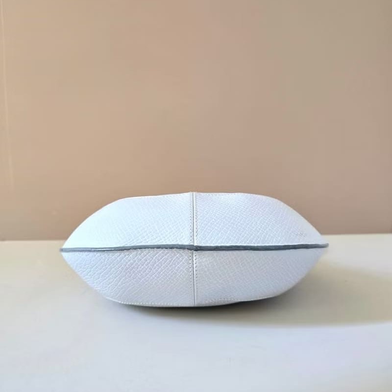 【LA LUNE】稀有中古包 Loewe淺藍半月復古包 皮革腋下包 側背包 單肩包 古董-4