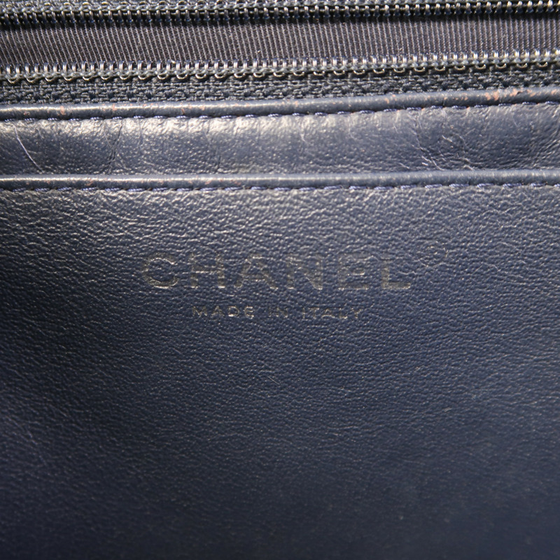 CHANEL 漆皮皮革Maxi Classic銀扣鏈帶肩背袋-7