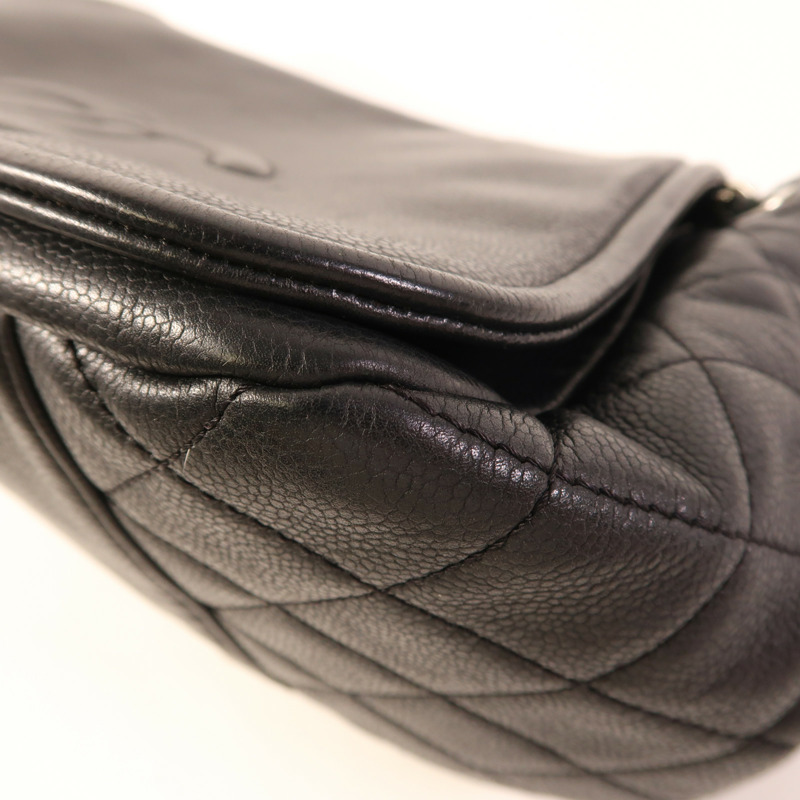 CHANEL 牛皮皮革Chain Shoulder銀扣鏈帶肩背袋-11