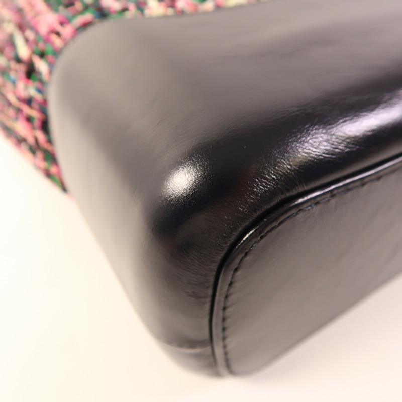 CHANEL 斜紋軟呢/皮革Gabrielle Medium鏈帶肩背袋-15