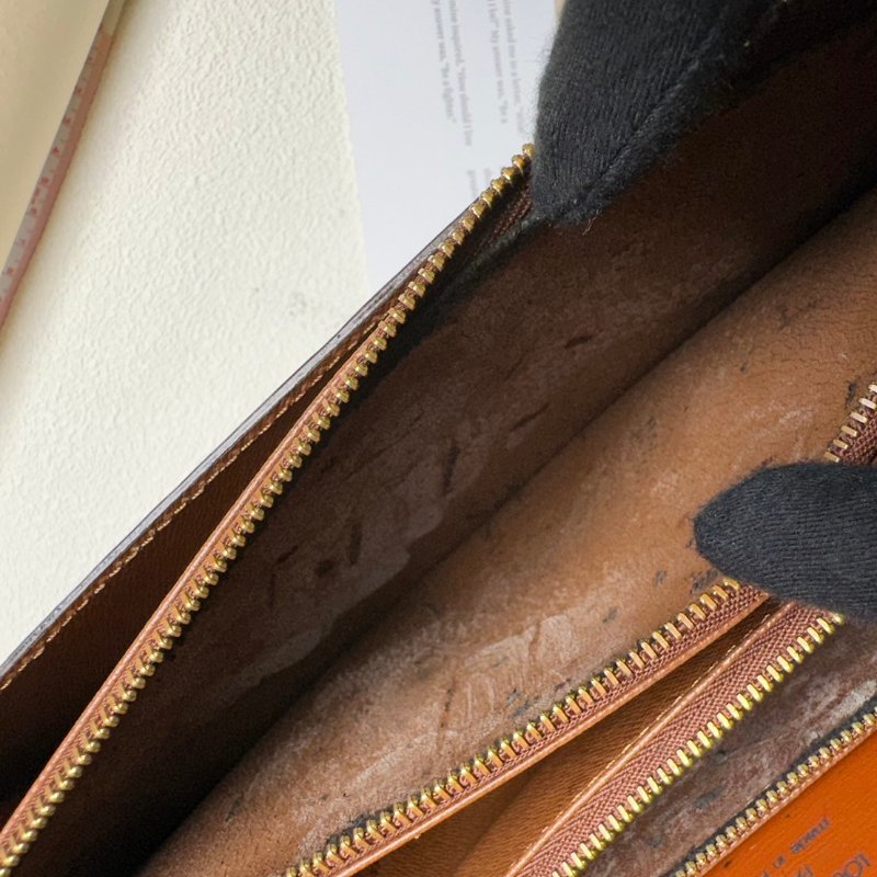 LV EPI 水波紋 手提包棕色 郵差包-5