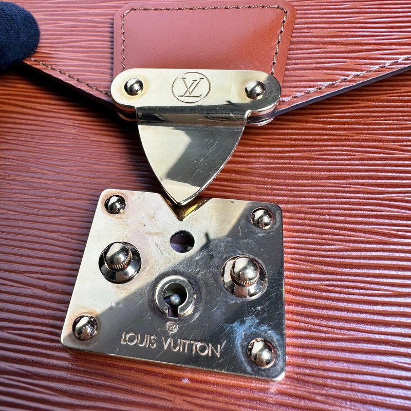 LV EPI 水波紋 手提包棕色 郵差包-8