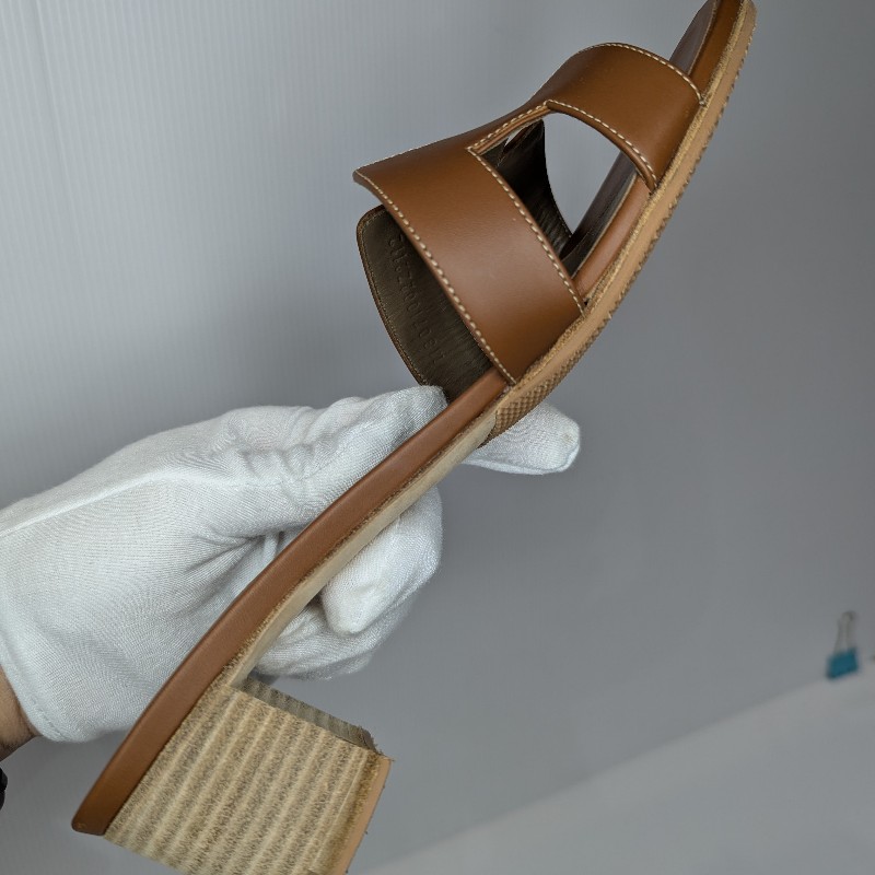 莉亞精品♡Hermes 經典H拖鞋 金棕 39-7
