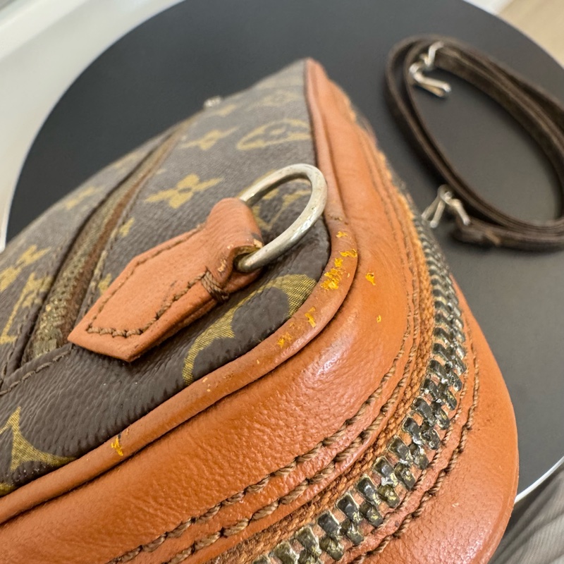 Louis Vuitton 紅皮老花方形斜背包-16